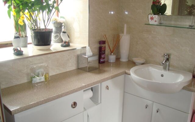 The Farmhouse Lochmeyler