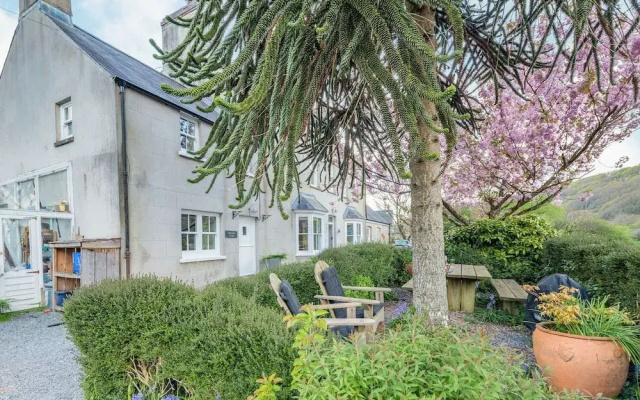 Laburnham Cottage