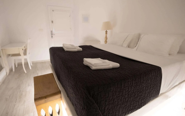 Anemos Cave Suites