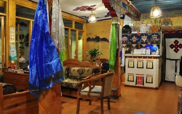 Lhasa Cangwu Homestay
