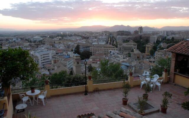 Carmen en el Albaicín con Jardin y Vistas