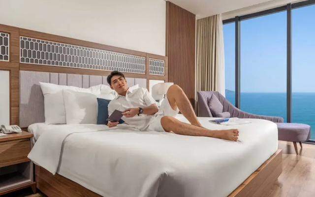 Peninsula  Danang
