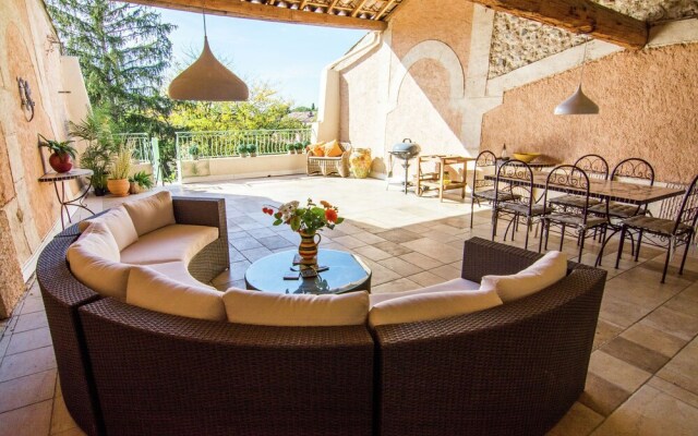 Historical Villa in Thezan-les-Beziers with Garden