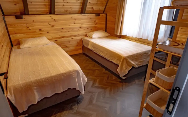 Beloris BUNGALOV