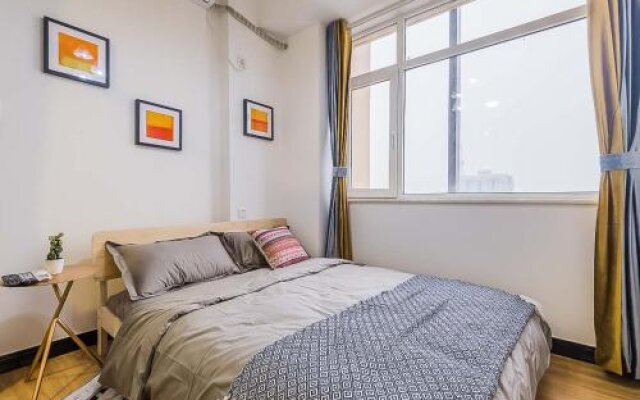 Xi'an Beilin·Small Goose Tower· Locals Apartment 00123900