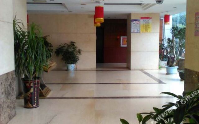 Family Portrait Grand Hotel