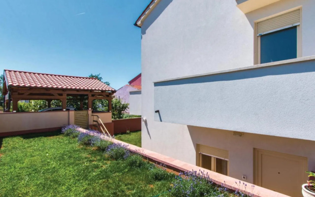 Two Bedroom Apartment Valdebecco for 5 persons