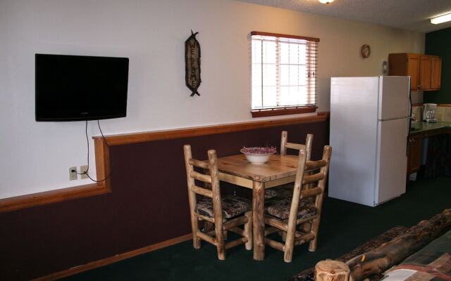Timber Creek Chalets: 11