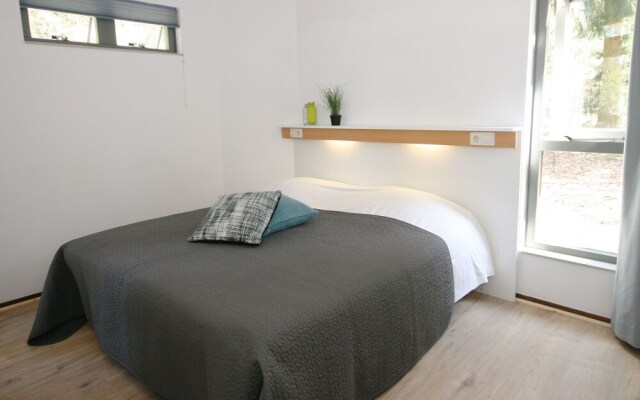 Well-kept Bungalow With a Fireplace in the Veluwe