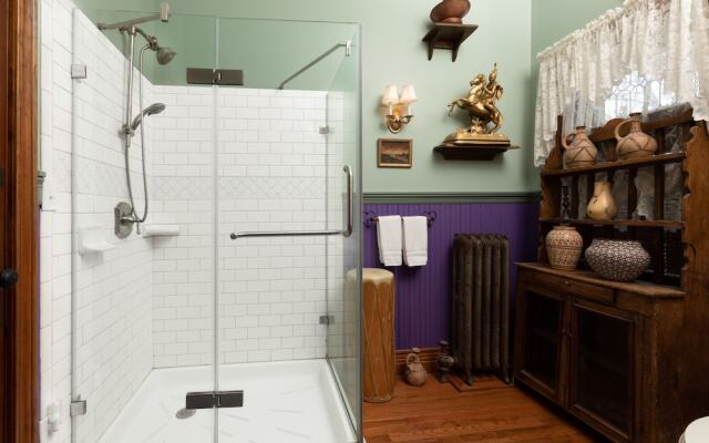 The Dempsey Manor Bed & Breakfast Inn