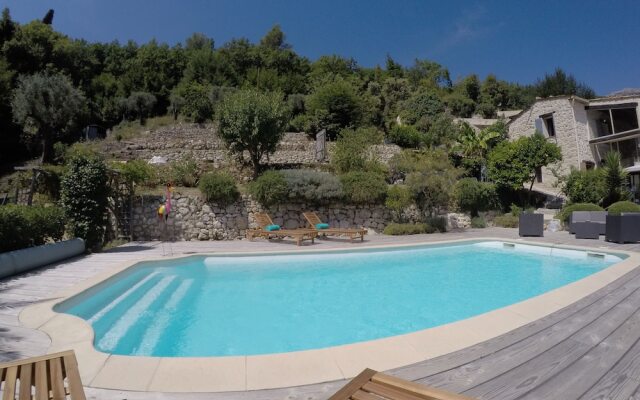 Domaine Les Deux Roches