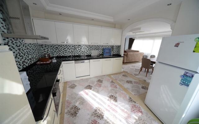 Villa with Majestic Views 1032