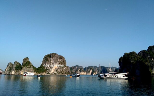 Alex Ha Long Hotel