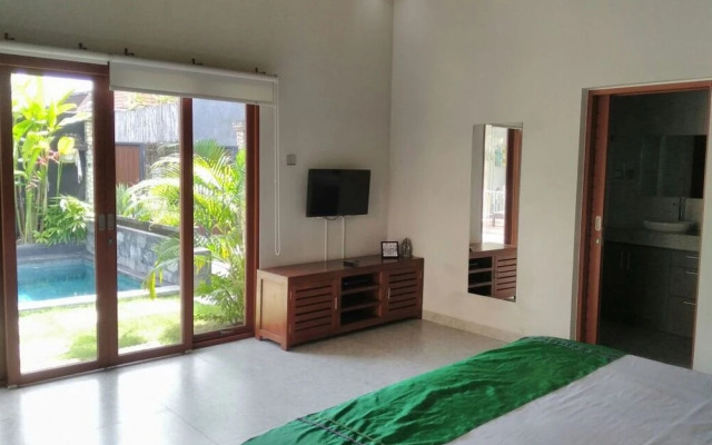 Sunshoot Villa Sandat