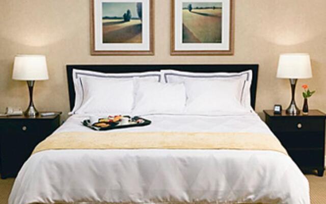 Oxford Suites & Rooms