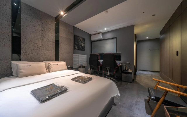 Ansan XYM Hotel
