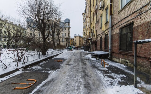 Uyutnoe Oblako Na Rubinshtejna Hostel