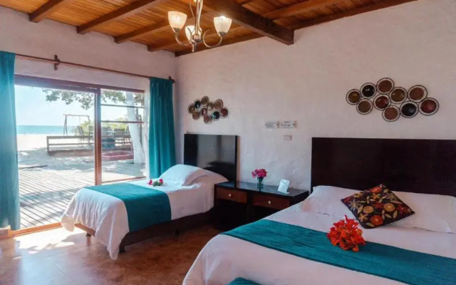 Hotel Isamar Galapagos Beachfront