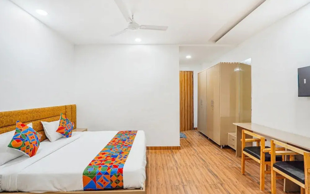 Fabhotel Wamson