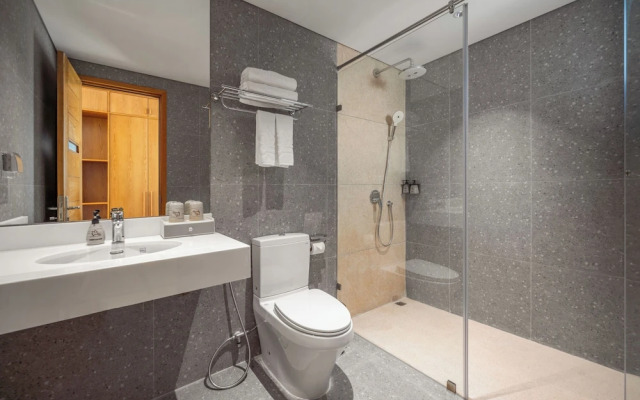 Vernal hotel & Apartment office