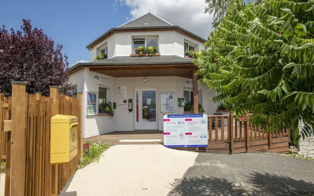 Mobile Home in Loire With Pool