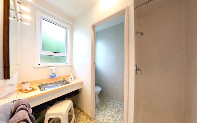 289 Midway Motel