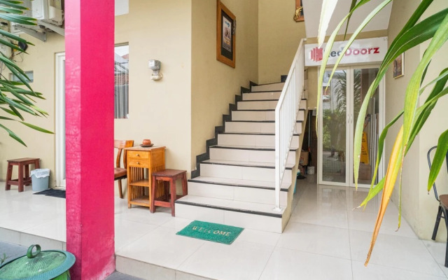 RedDoorz Syariah near Suncity Mall Sidoarjo