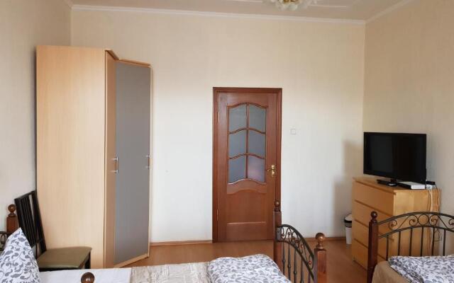 Versal Na Brestskoy Living Quarters