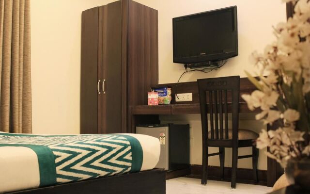 Hotel Aman Palace-Rajouri Garden