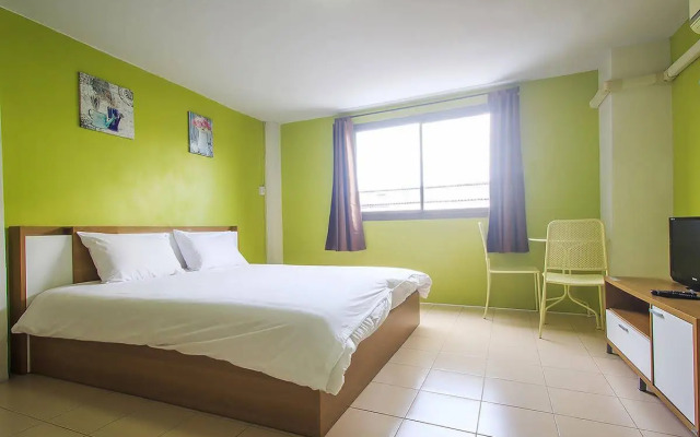 Room@Chalong