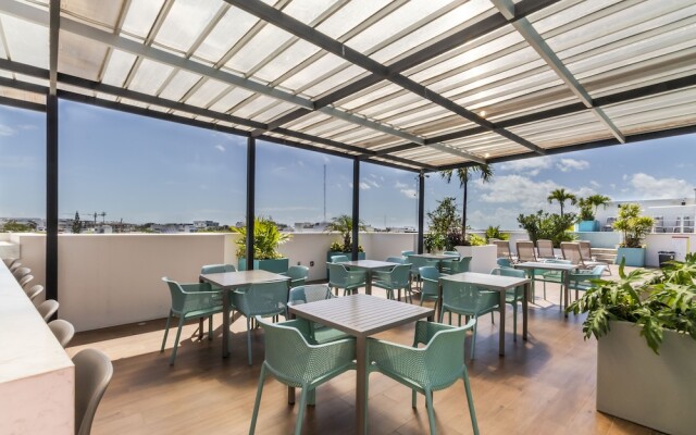 The Gallery by Riviera Rentals