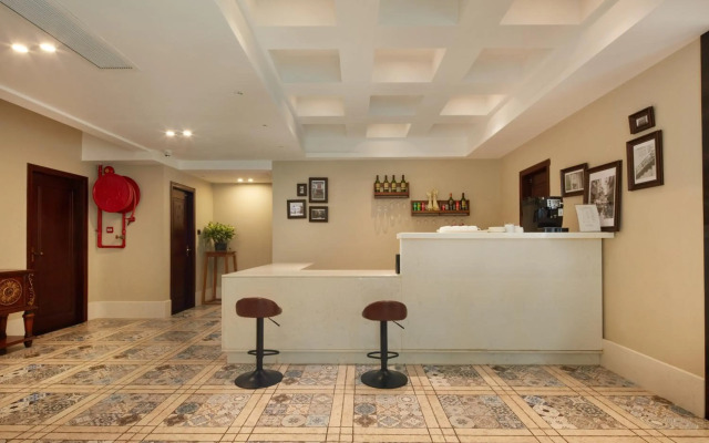 Ole Tai Sam Un Hotel