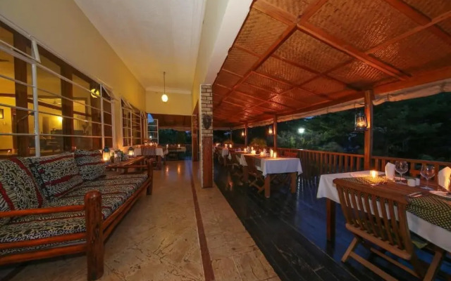Papyrus Guest House