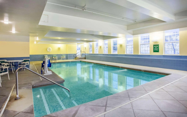 Holiday Inn Express St Albans by IHG