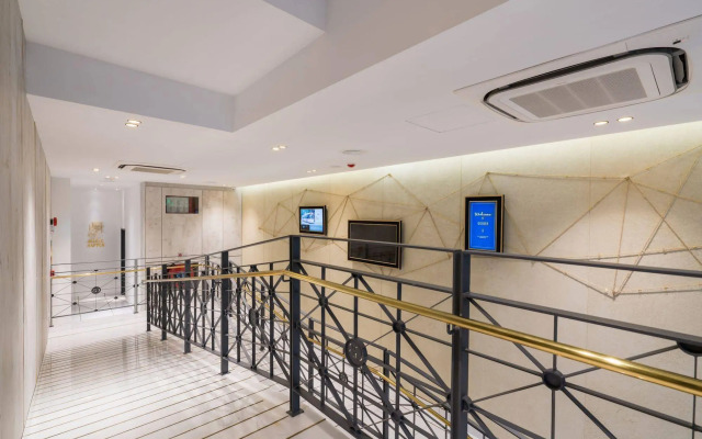 Gold3 Boutique Hotel