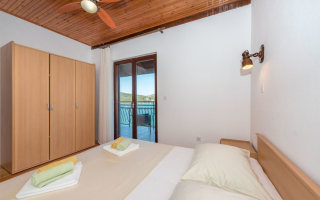 Apartment Lidija