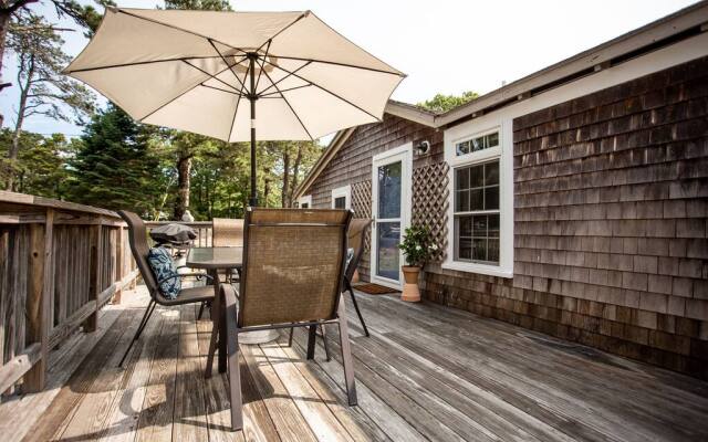 The Breeze Overlooking Minister s Pond