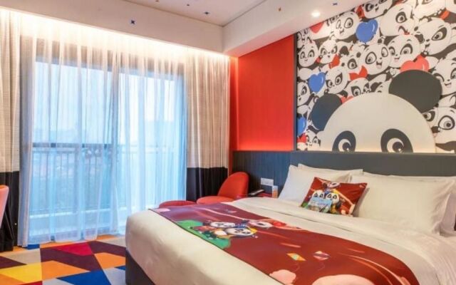 Chimelong Panda Hotel