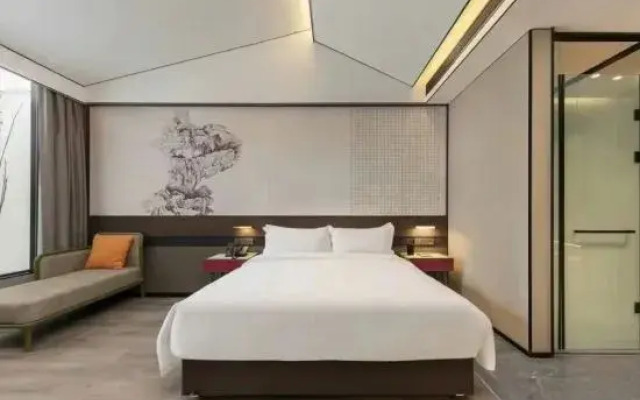 Shiji Boutique Hotel