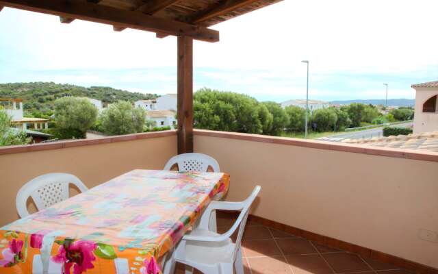 San Teodoro Lu Fraili Apartments