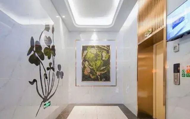 Vienna 3 Good (Shanghai Fengxian New Siping Highway Store)