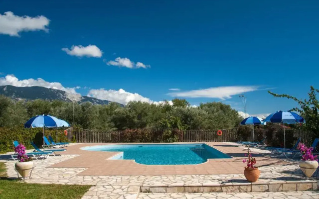 Leventis Villas Complex with Sharing Pool