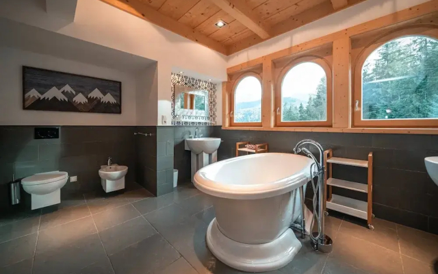 Rich Witch Villa&SPA