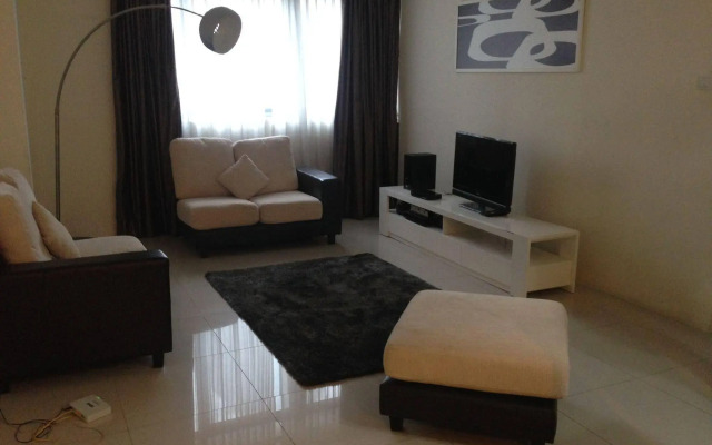 Luxury Service Suite At Taragon KL