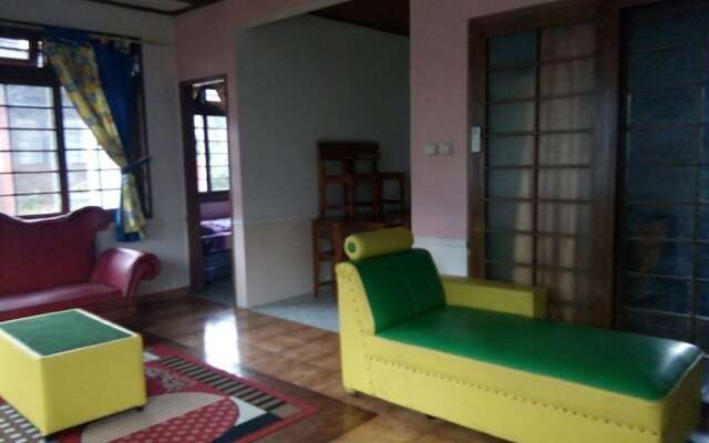 Villa Kota Bunga Seruni