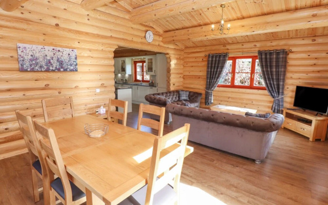 Maple Lodge