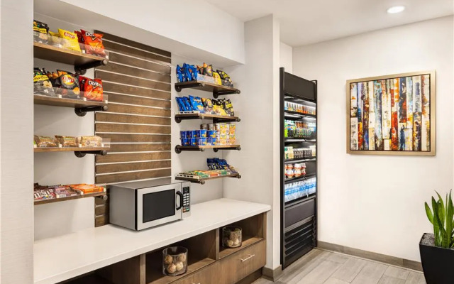 Hyatt Place Keystone / Dillon