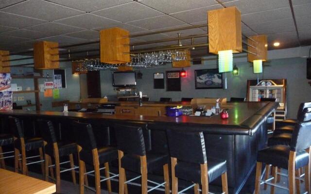 Shawano Four Seasons Hotel