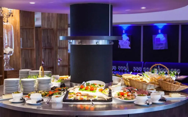 Отель Golden Tulip Villepinte Roissy — Parc Des Expositions