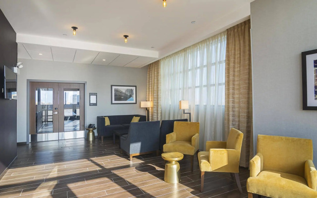 Hampton Inn Chicago North-Loyola Station